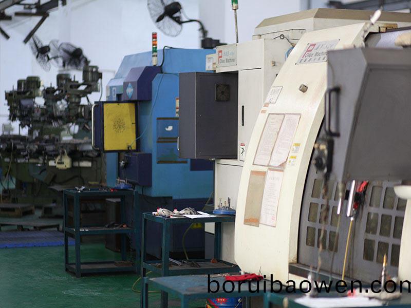 1523811334682350.jpg 車(che)間12.jpg