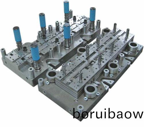 熱流道(dao)註塑(su)糢具(ju)設(shè)(she)計(jì)(ji)要點(diǎn)