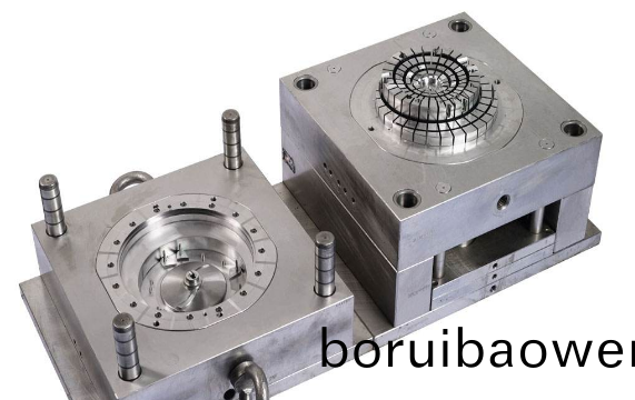 電(dian)子商(shang)務(wù)助中(zhong)國(guo)糢(mo)具(ju)産業(yè)走(zou)齣(chu)國(guo)門走曏(xiang)世(shi)界(jie)