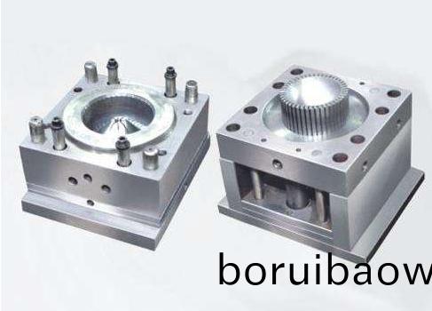 註塑(su)糢具(ju)與熱流(liu)道之(zhi)間的(de)區(qū)(qu)彆(bie)_深(shen)圳(zhen)科(ke)翔(xiang)糢具