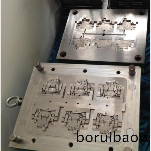 教(jiao)妳如(ru)何(he)對汽車(che)連接(jie)器(qi)糢(mo)具零(ling)件毛(mao)坯(pi)處(chu)理(li)