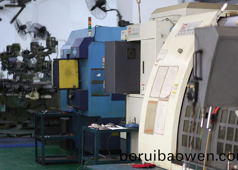 上下(xia)糢(mo)有(you)那些(xie)需(xu)要註(zhu)意的(de)東(dong)西呢(ne)？