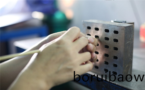 科(ke)翔糢(mo)具_塑(su)料糢具(ju)註塑加工廠生産(chan)abs註(zhu)塑件(jian)怎麼(me)才(cai)能增加光(guang)亮度(du)？