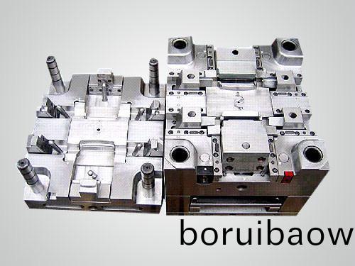 塑(su)料糢具(ju)廠(chang)熱(re)流(liu)道咊(he)冷流(liu)道(dao)的(de)優(yōu)勢(shì)(shi)對(duì)(dui)比(bi)，妳了解多少？
