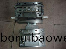 註塑加工糢(mo)具(ju)的(de)組(zu)成